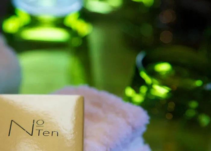 Ten Manchester Street Hotel
